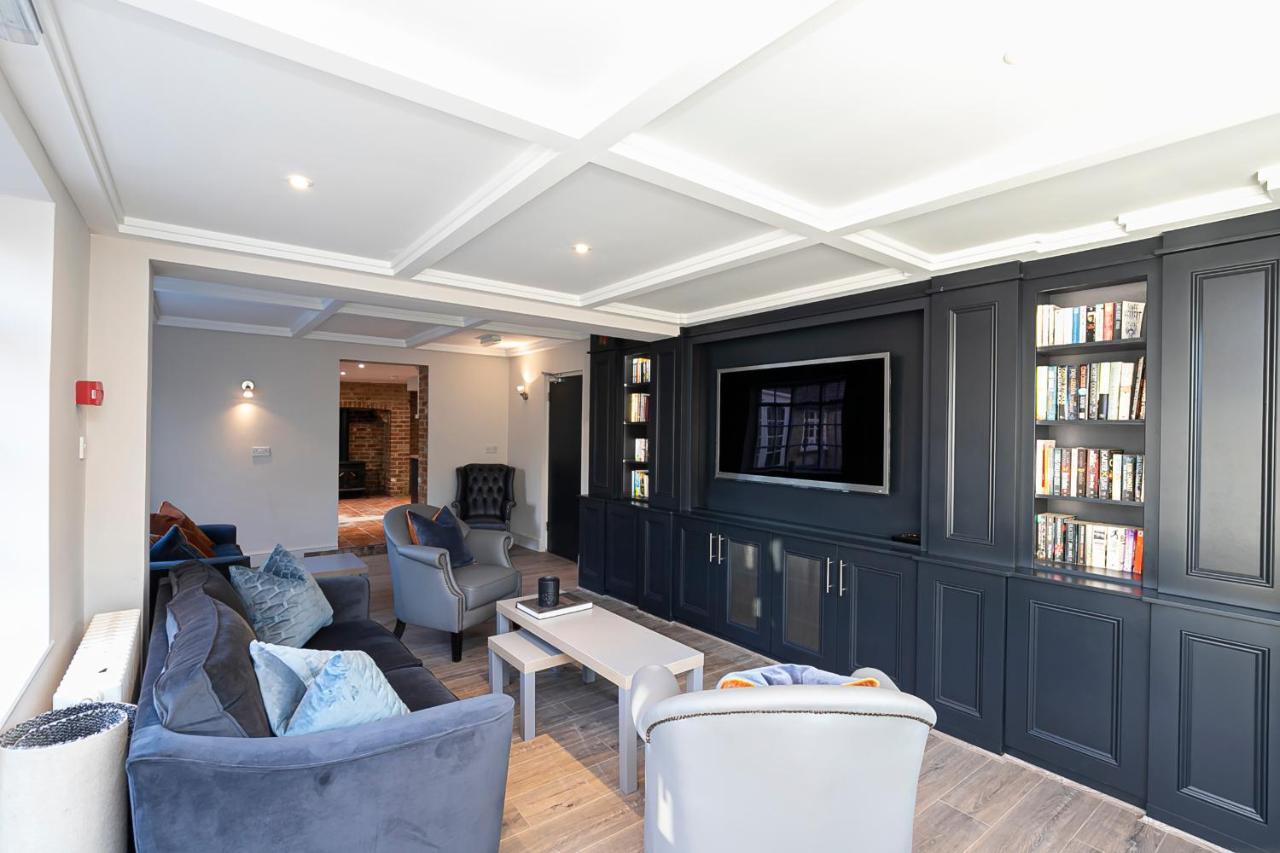 Pages Hotel And Guesthouse هارلو المظهر الخارجي الصورة