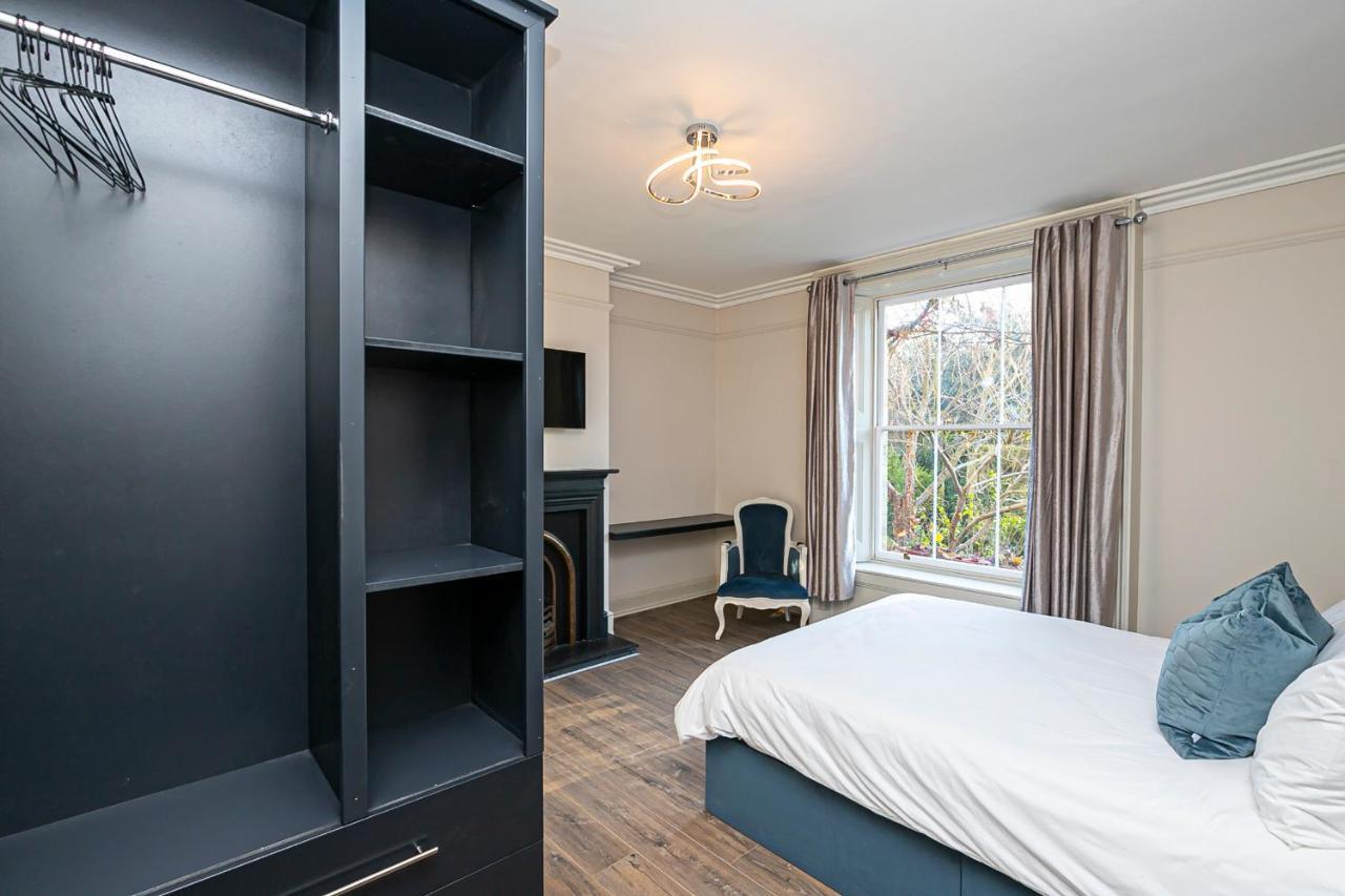 Pages Hotel And Guesthouse هارلو المظهر الخارجي الصورة